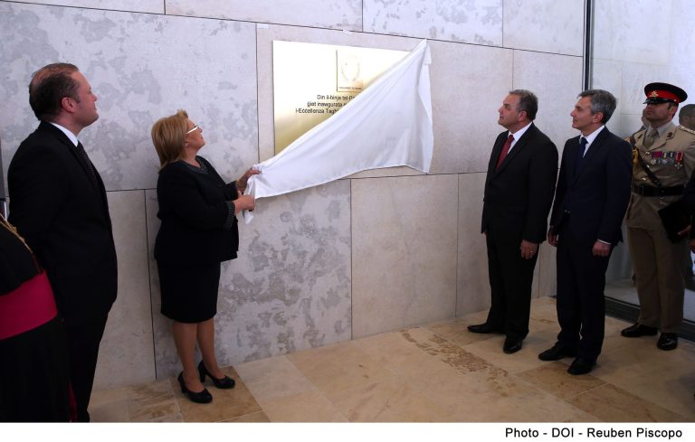 Bħal-lum għaxar snin ilu…  Inawgurazzjoni u l-ewwel seduta fil-binja l-ġdida tal-Parlament