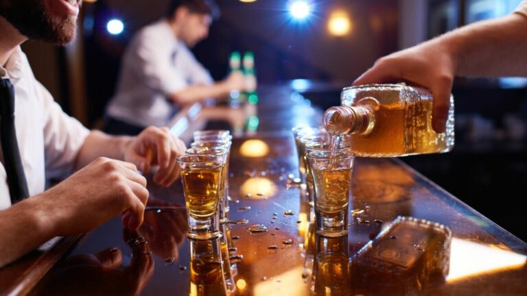 Franza tipprojbixxi l-konsum tal-alkoħol f’festivals tal-mużika minħabba sħana tremenda