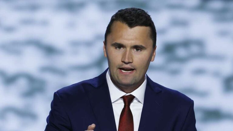 IL-PERIKLU GĦALL-POLITIĊI U L-ĦSIEB LIBERU