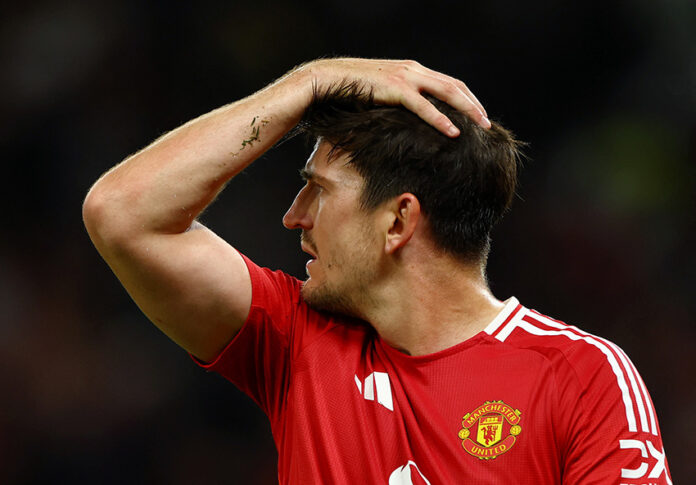 Premier League - Manchester United v Fulham