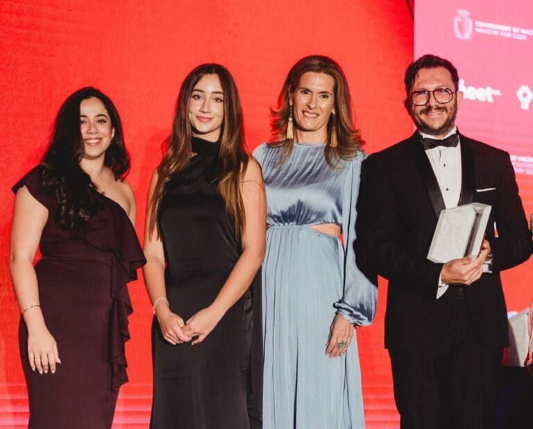 Studjurban Bil-Premju tad-Deheb tal-Malta Business Awards Għall-Kontribuzzjoni Kulturali