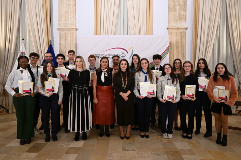 21 żagħżugħ jingħataw id-Duke of Edinburgh International Award