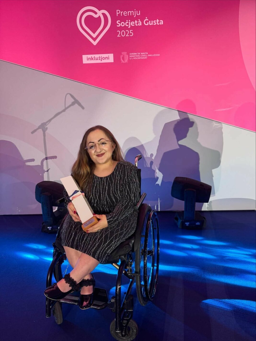 d1f78d97-3bdf-4725-b701-561dacd9f3a9