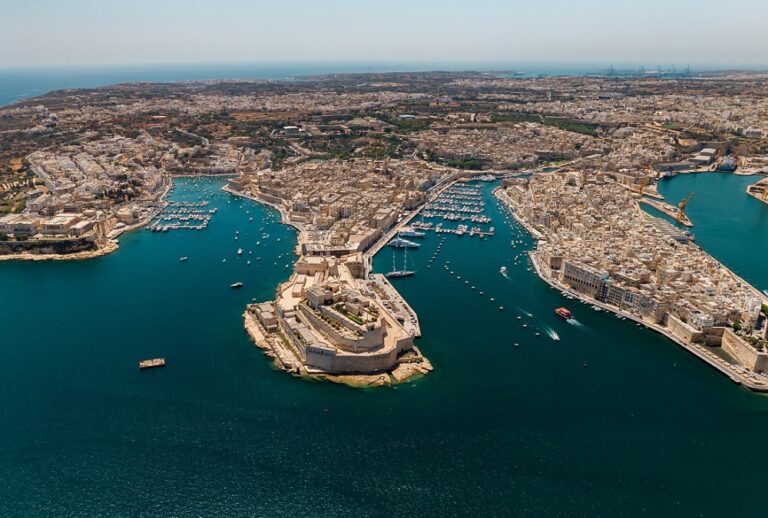 MALTA FOST L-AQWA FL-EGOVERMENT FL-EWROPA