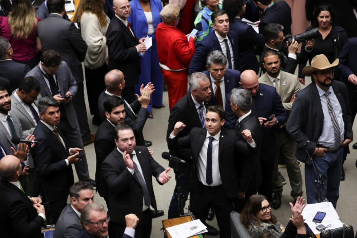 Session at the plenary of the Chamber of Deputies in Brasilia