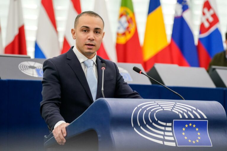 L-MPE Daniel Attard jippreżenta r-rapport tiegħu dwar it-turiżmu sostenibbli, b’appoġġ wiesa’ fil-PE