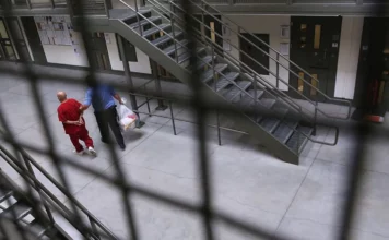 Il-Messiku jitlob għal tweġibiet wara li immigrant ieħor imut fil-kustodja tal-ICE