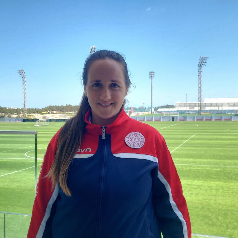 “Din l-esperjenza hija ħolma li dejjem xtaqt nagħmel f’ħajti … żgur li se tgħinni nkompli nikber fil-logħba tal-futbol” – Melania Bajada