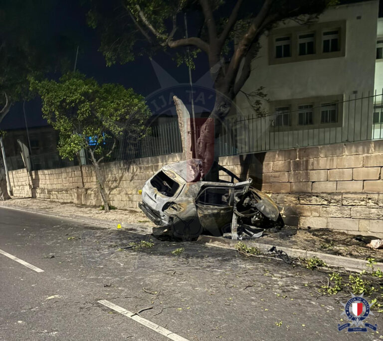 Raġel fil-periklu tal-mewt wara li  ħabat f’siġra f’Ħal Tarxien