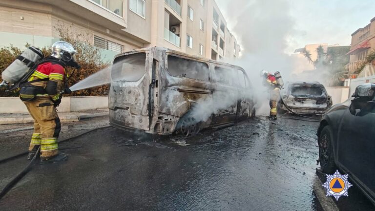Vetturi jieħdu n-nar f’Ħaż-Żebbuġ … fortunatament ħadd ma’ weġġa’