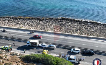 Żewġ sewwieqa jweġġgħu gravi f’inċident tat-traffiku fin-Naxxar