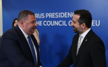 Opportunitajiet u fruntieri aktar b’saħħithom se jimmitigaw in-numri tal-immigranti