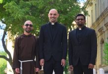 Rev. Jerome Barnabas … minn bankier għal saċerdot
