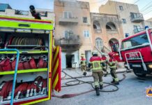 Il-Protezzjoni Ċivili qed jikkontrollaw nirien f’garaxx f’Ħaż-Żebbuġ