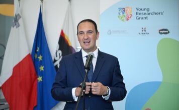 Imniedi l-Young Researchers’ Grant biex iħeġġeġ liż-żgħażagħ jesploraw ix-xjenza u r-riċerka