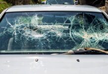 Mixlija li kissret il-windscreens ta’ tliet karozzi waqt argument mas-sieħeb tagħha