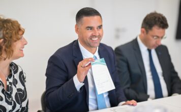 Id-Deputat Prim Ministru Borg jirreġistra bħala donatur tal-organi fil-Jum Dinji tad-Donazzjoni tal-Organi