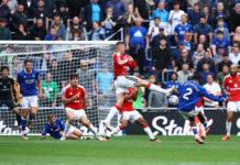 Premier League Ingliż: Ainsley Maitland-Niles isalva r-riżultat għal Everton kontra Man Utd