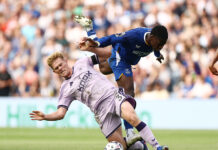 Manchester United iridu jakkwistaw lil Lewis Hall f’Jannar
