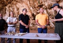 l-Prim Ministru Robert Abela jżur ix-xogħol ta’ skavar li għaddej f’Ta’ Latnija