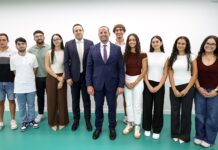 Waqt żjara f’Għawdex il-Prim Ministru Robert Abela ltaqa’ maż-żgħażagħ fi ħdan il-Gozo University Group