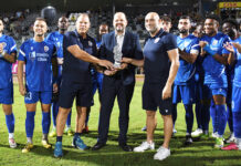 Joe Grech u Mario Muscat rebbieħa tal-LifeStar Insurance Best Coach Award ta’ Awwissu