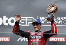 L-Ispanjol Marc Marquez jirbaħ il-Moto GP tal-Ġappun u jnaqqas id-distakk għal żewġ punti fil-quċċata