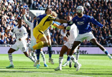 Il-goalkeeper ta’ Chelsea Emiliano Martinez operat b’suċċess