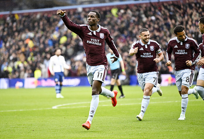 Premier League - Aston Villa v Manchester City