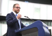 L-MEP Alex Agius Saliba f’negozjati kruċjali dwar regolamenti Ewropej fuq il-protezzjoni tal-minuri
