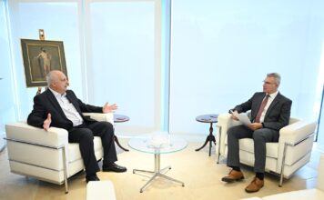 L-Ispeaker f’laqgħat dwar il-Governanza, il-Kostituzzjoni u l-Edukazzjoni