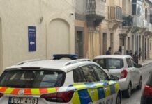 Tifel u raġel jeħilsuha ħafif wara li ċeda saqaf fil-Marsa