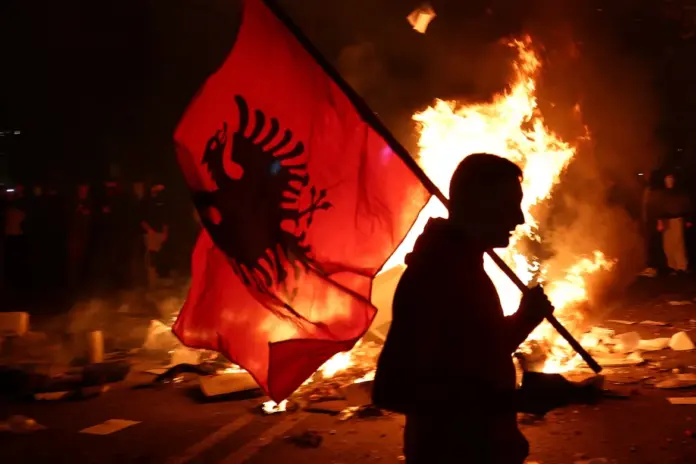 protesti albanija.jpg